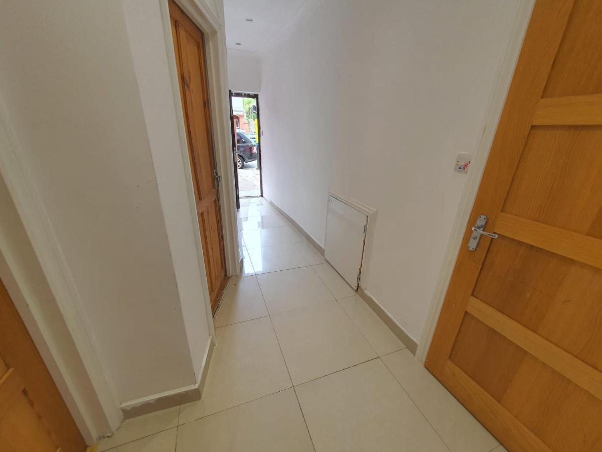 Private Room- Direct Travel Central/ Heathrow London Ngoại thất bức ảnh