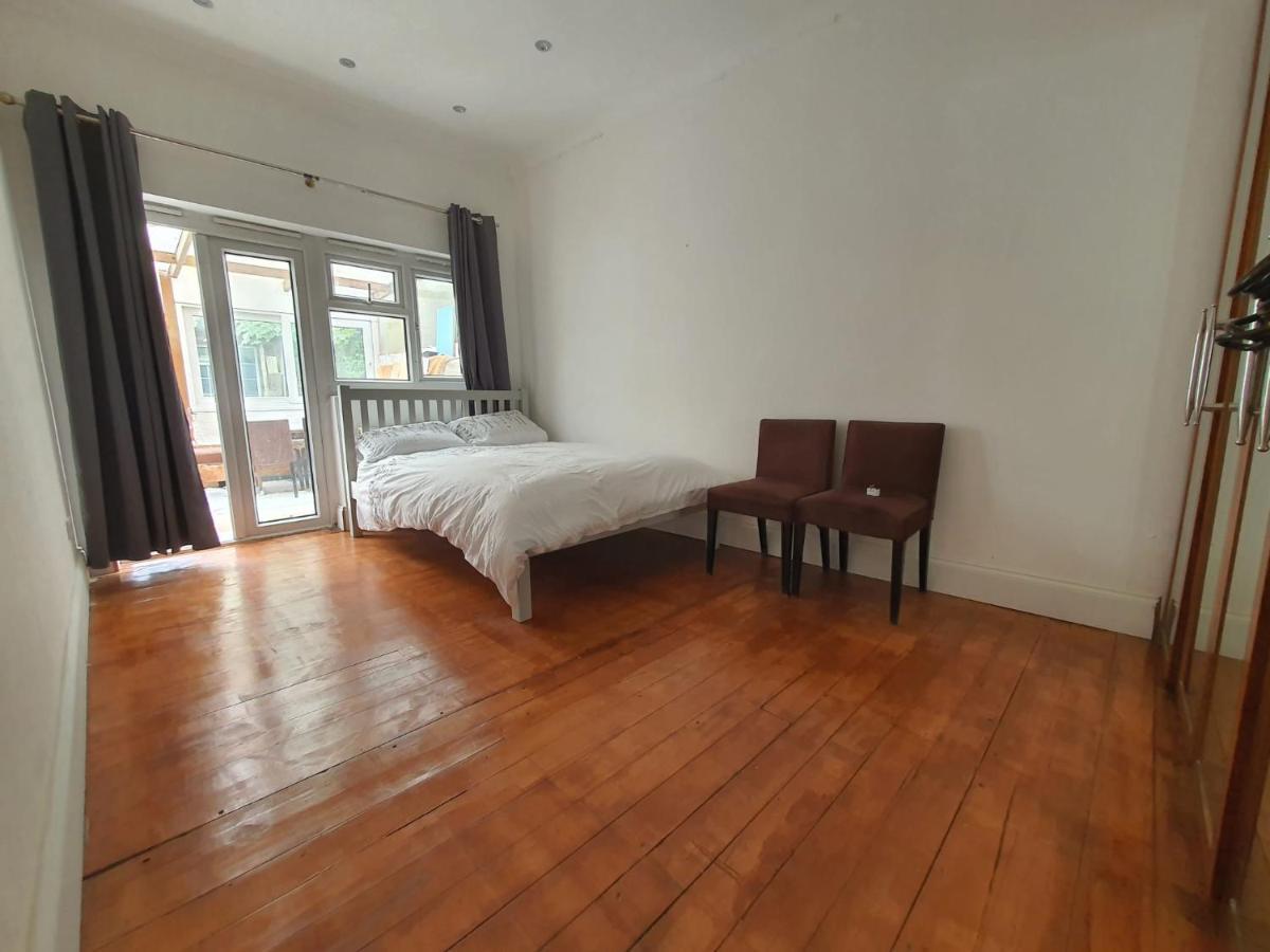 Private Room- Direct Travel Central/ Heathrow London Ngoại thất bức ảnh