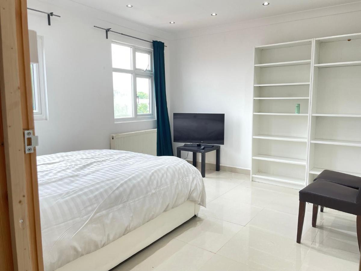 Private Room- Direct Travel Central/ Heathrow London Ngoại thất bức ảnh