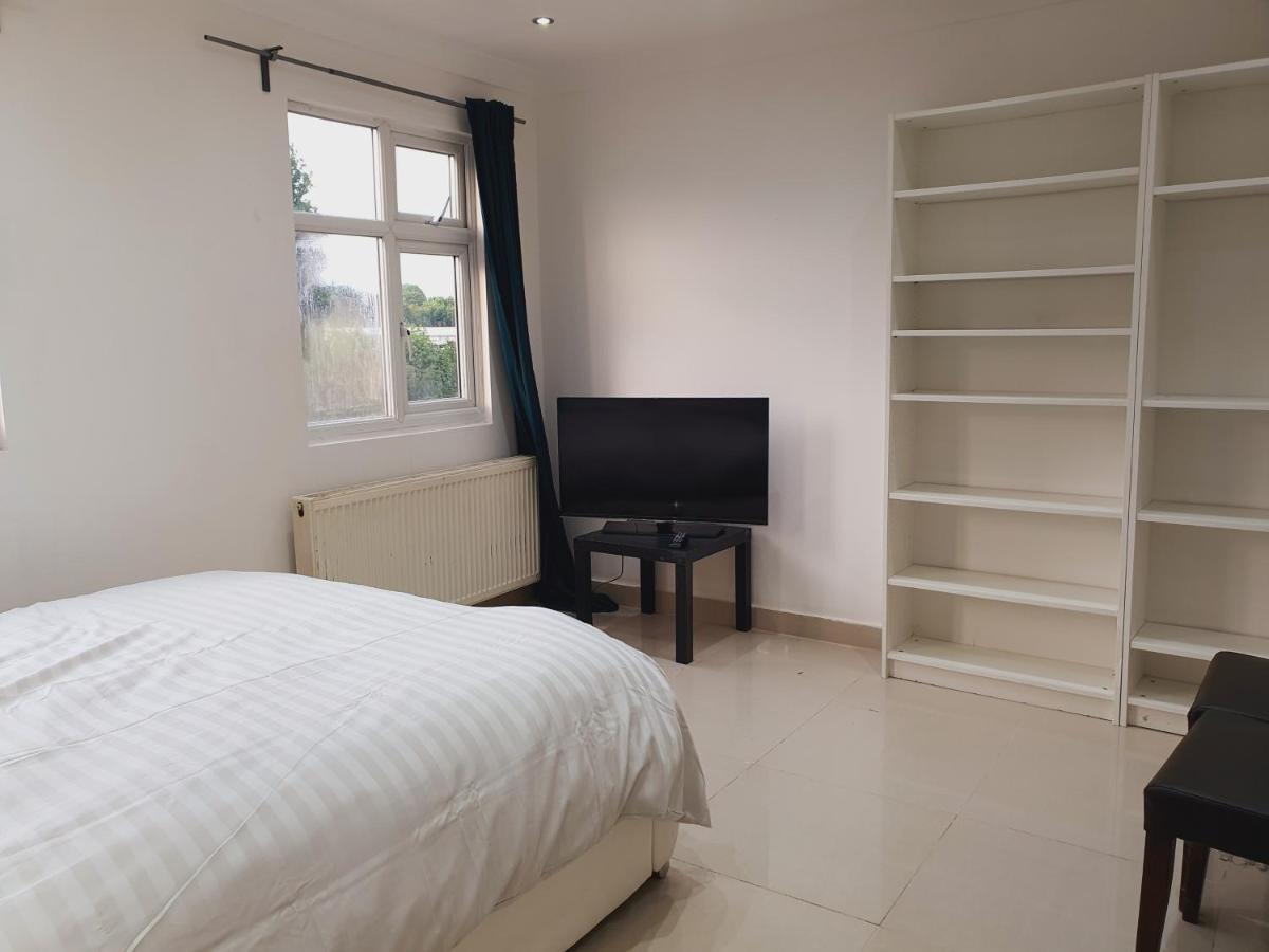 Private Room- Direct Travel Central/ Heathrow London Ngoại thất bức ảnh