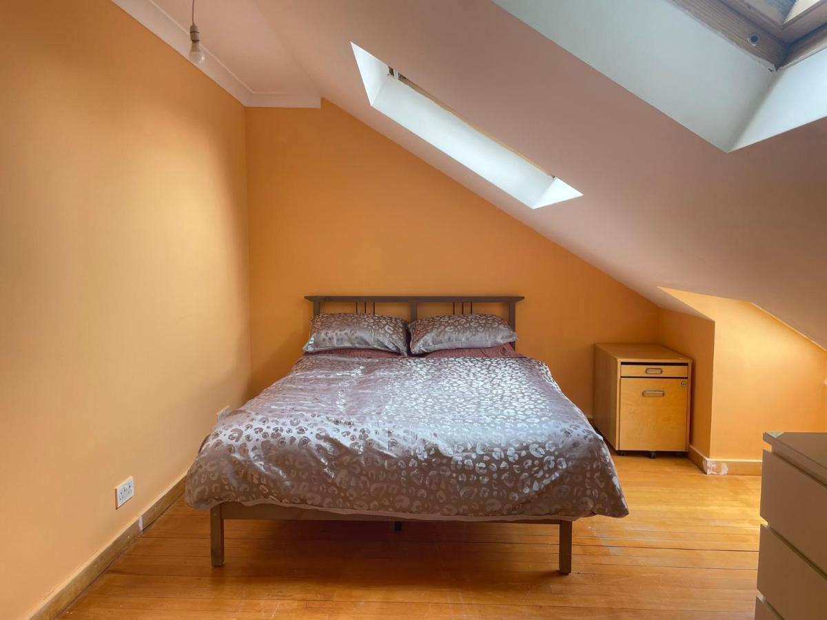 Private Room- Direct Travel Central/ Heathrow London Ngoại thất bức ảnh
