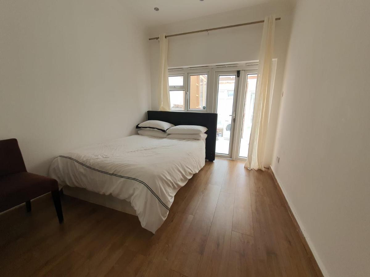 Private Room- Direct Travel Central/ Heathrow London Ngoại thất bức ảnh