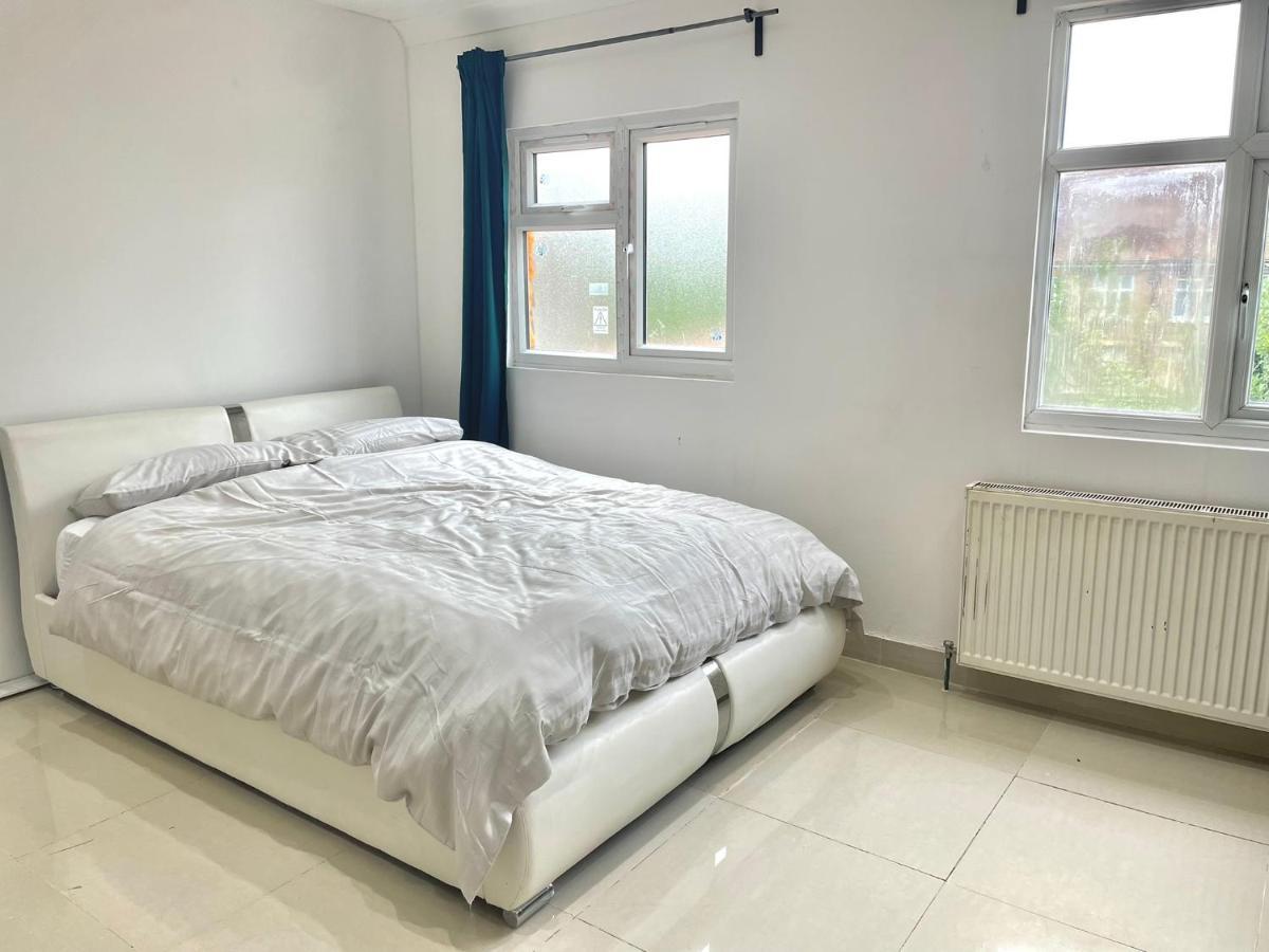 Private Room- Direct Travel Central/ Heathrow London Ngoại thất bức ảnh