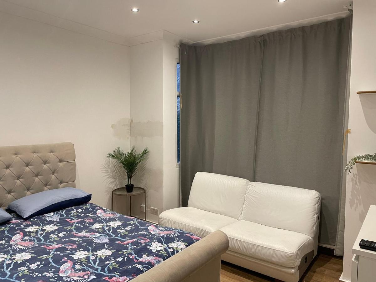 Private Room- Direct Travel Central/ Heathrow London Ngoại thất bức ảnh