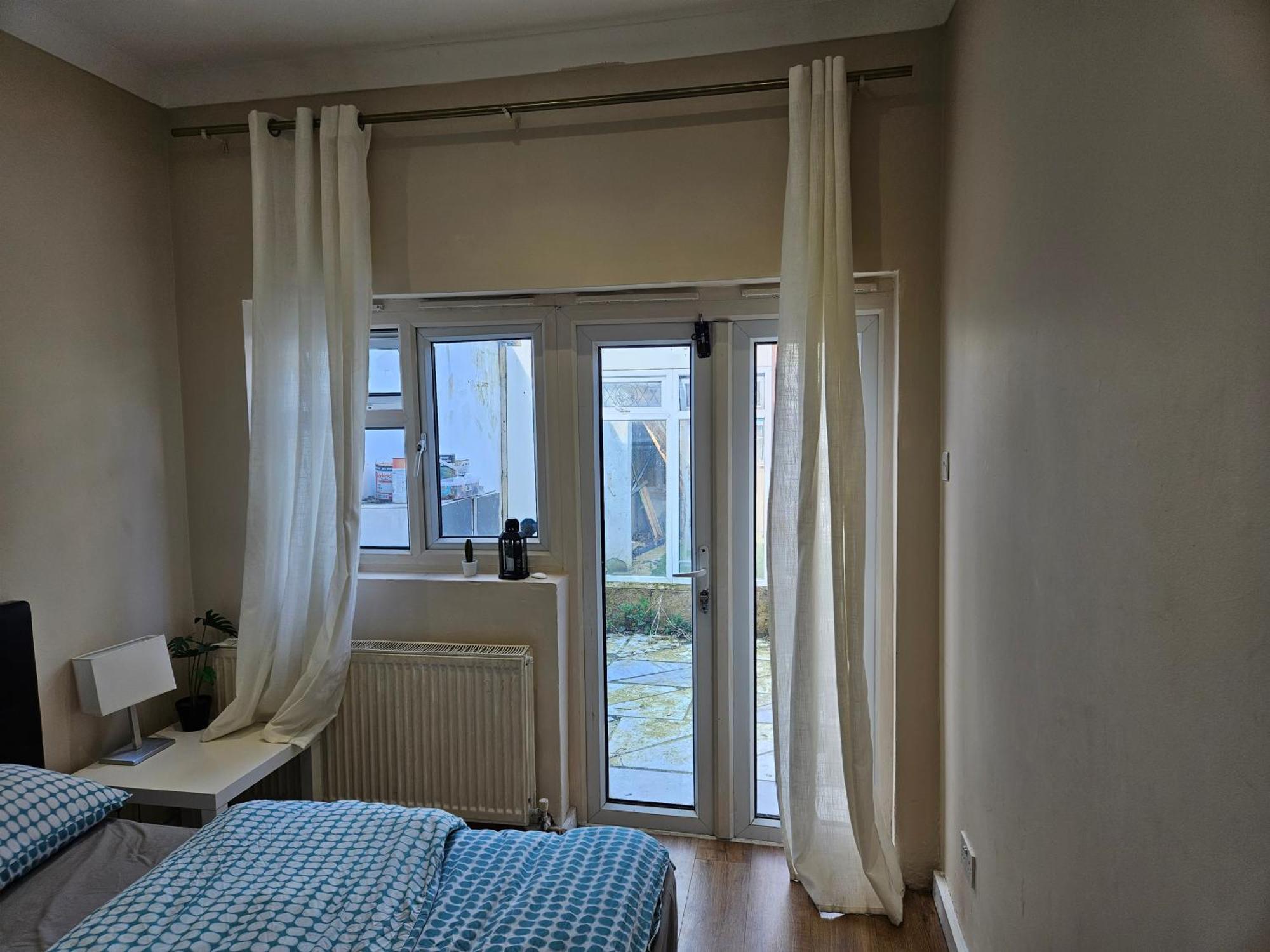 Private Room- Direct Travel Central/ Heathrow London Ngoại thất bức ảnh